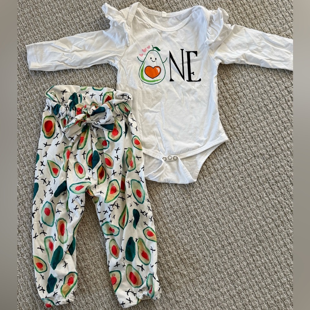 Baby Girl Avocado “ONE” First Birthday Outfit Onesie & Pants Set 12-18M Size 90
